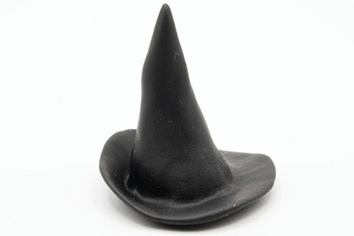 LA105 - Witch Hat